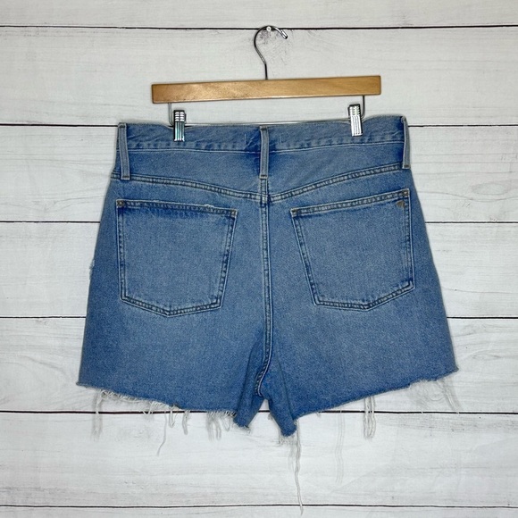 NWOT Madewell The MomJean Short Distressed Size 31 - Picture 6 of 12